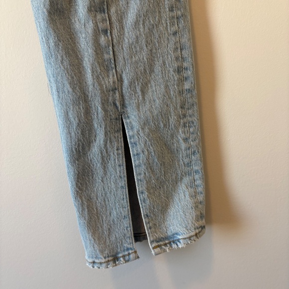 Abercrombie and Fitch 90s High Rise straight Ultra High Rise Jean 4 Long - Picture 6 of 8
